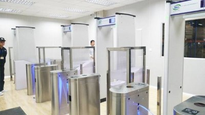 助力工廠工人自檢，如何選擇智能安檢系統？