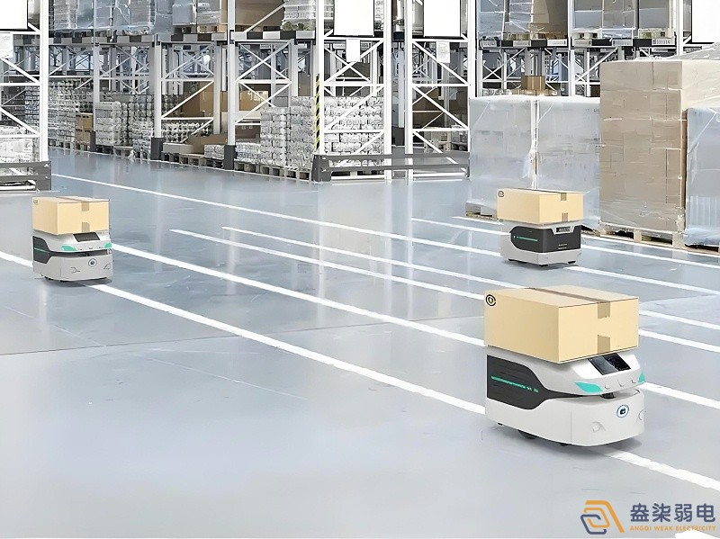 料箱機器人AGV，實現智能倉儲
