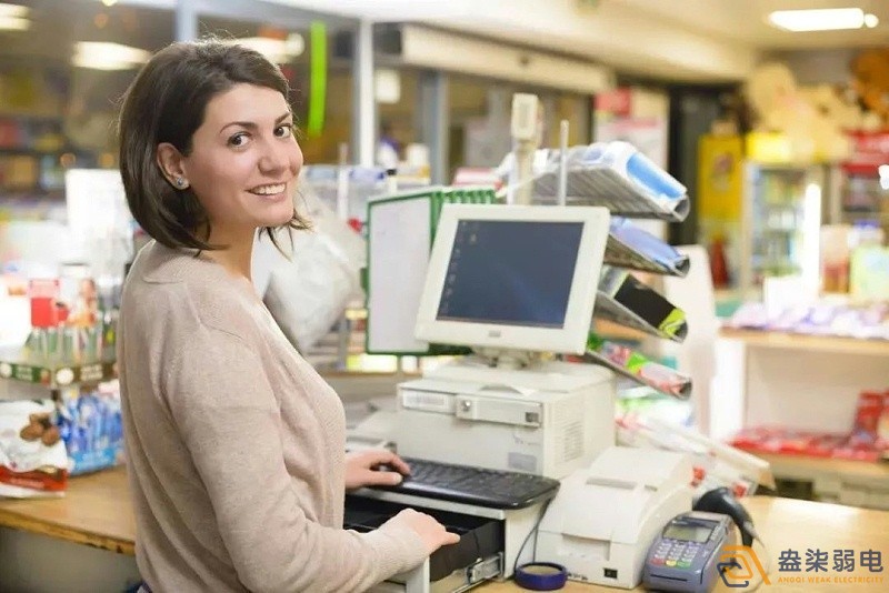 成都監(jiān)控系統(tǒng)—便宜店應(yīng)該如何選擇安裝監(jiān)控？